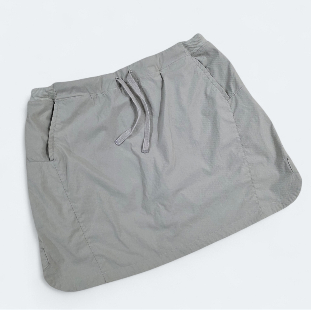 Halcyon Women's Skort Size XL Athletic Skirt Built In Shorts Pockets